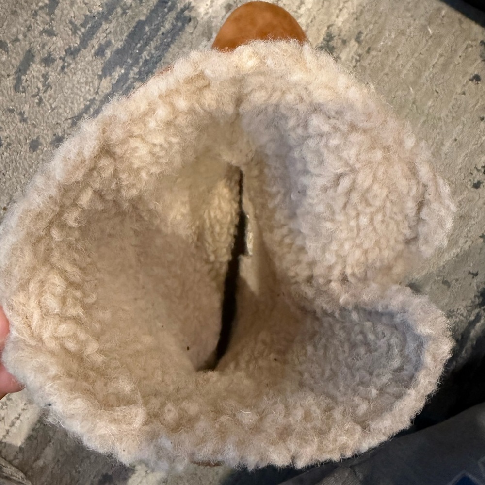 Clarks Drafty Haze Suede Boots - Picture 13 of 14